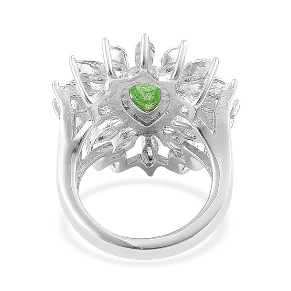 Crackled Simulated Green and White Diamond, - Picture 3 of 4
